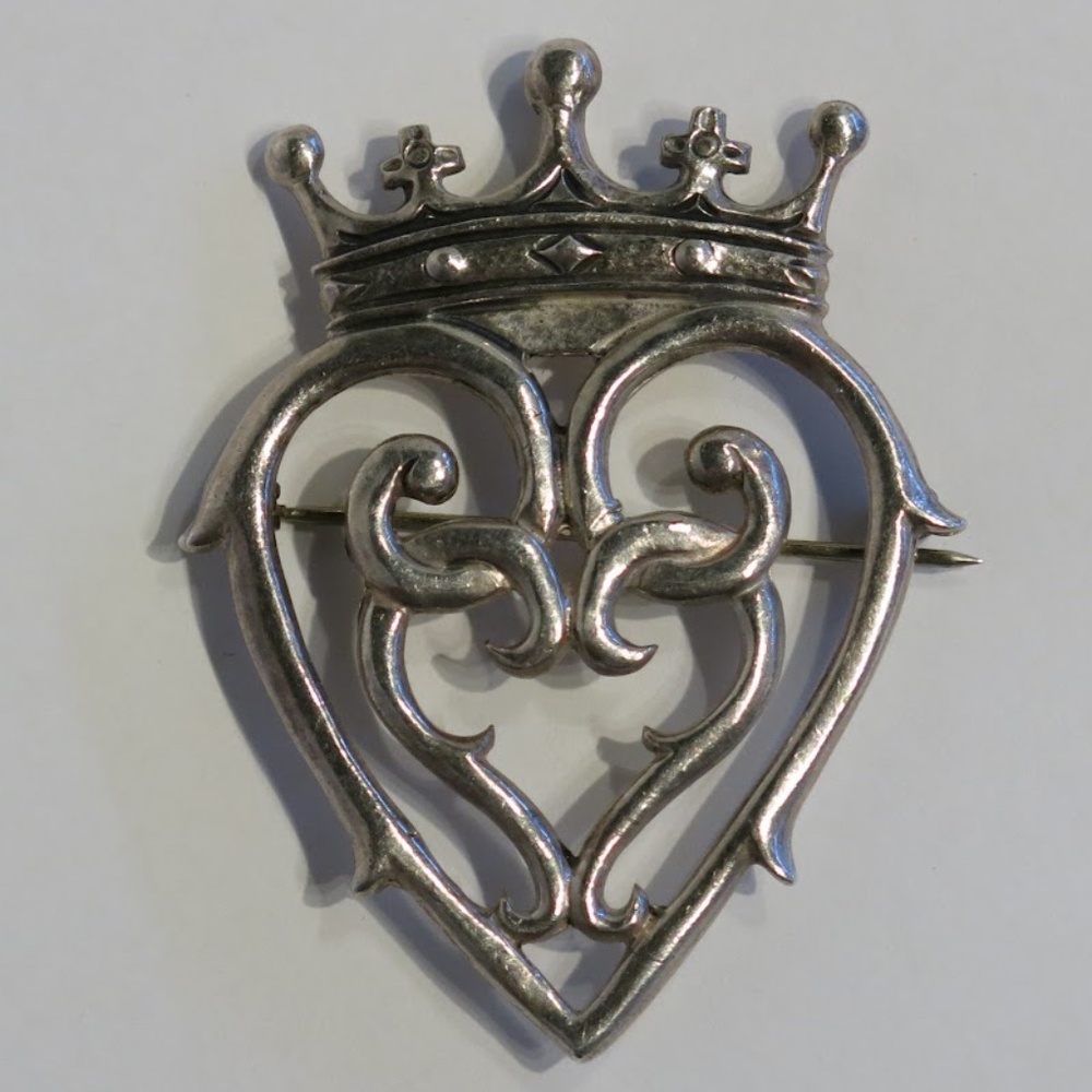 Sterling Silver Vintage Crown Pendant Brooch Mint
